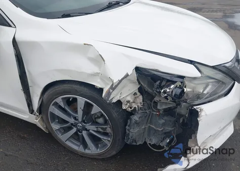 2016 Nissan Altima 2.5 Sr z USA, uszkodzony, nr VIN 1N4AL3AP0GC295463